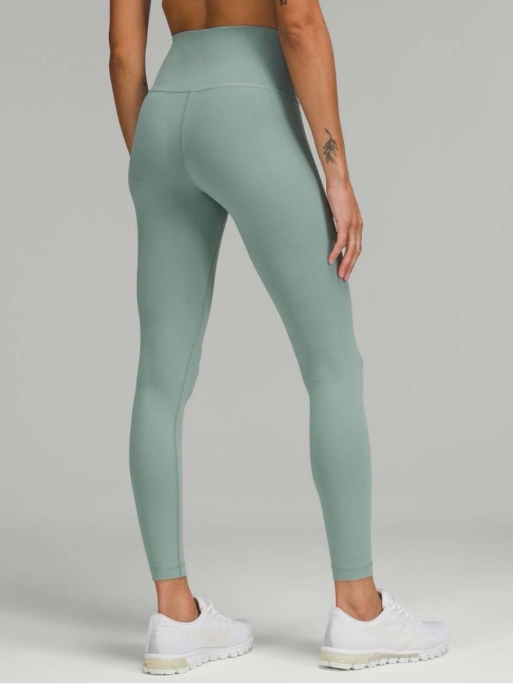 Lululemon Wunder Train High-Rise Tight 28" Misty Glade Size 8 Pilates Pickleball